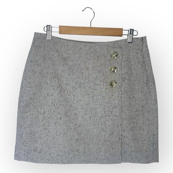 The Limited Dresses & Skirts - The Limited Tweed Mock Wrap Mini Skirt Size 8 Gray Speckled Button